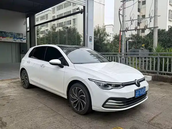Volkswagen Golf 2022
