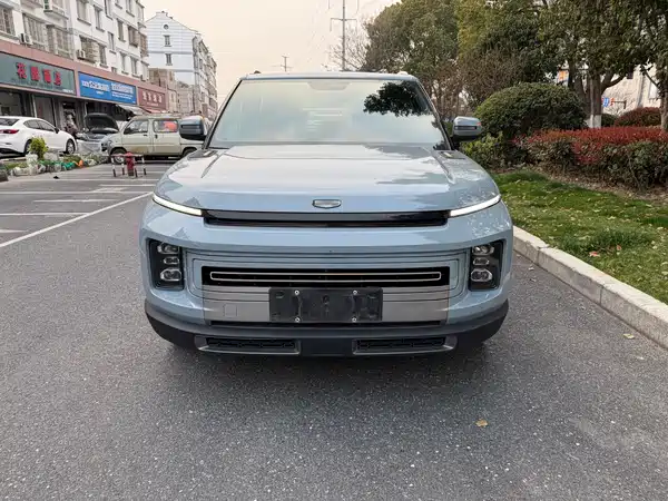 Geely ICON 2020