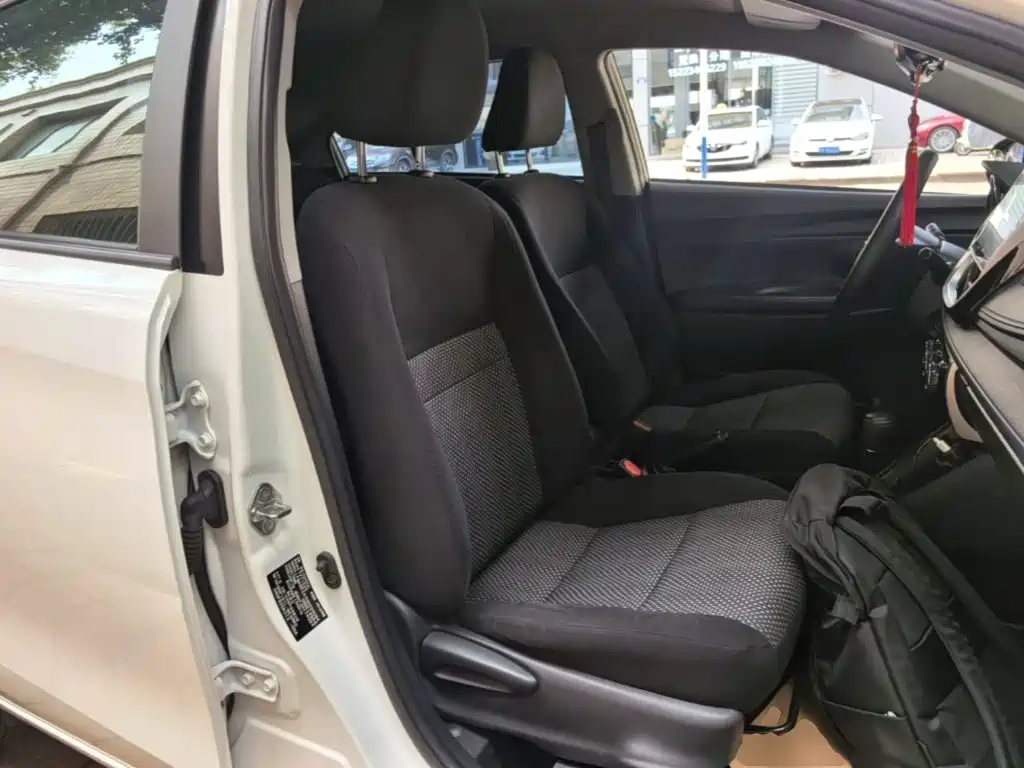 Toyota Vios 2017 — фото 25