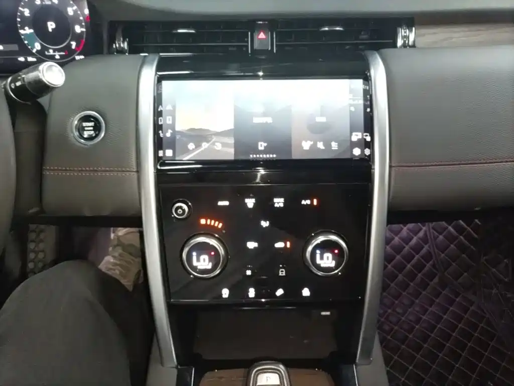 Land Rover Discovery Sport 2022 — фото 13