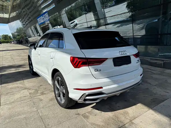 Audi Q3 2021