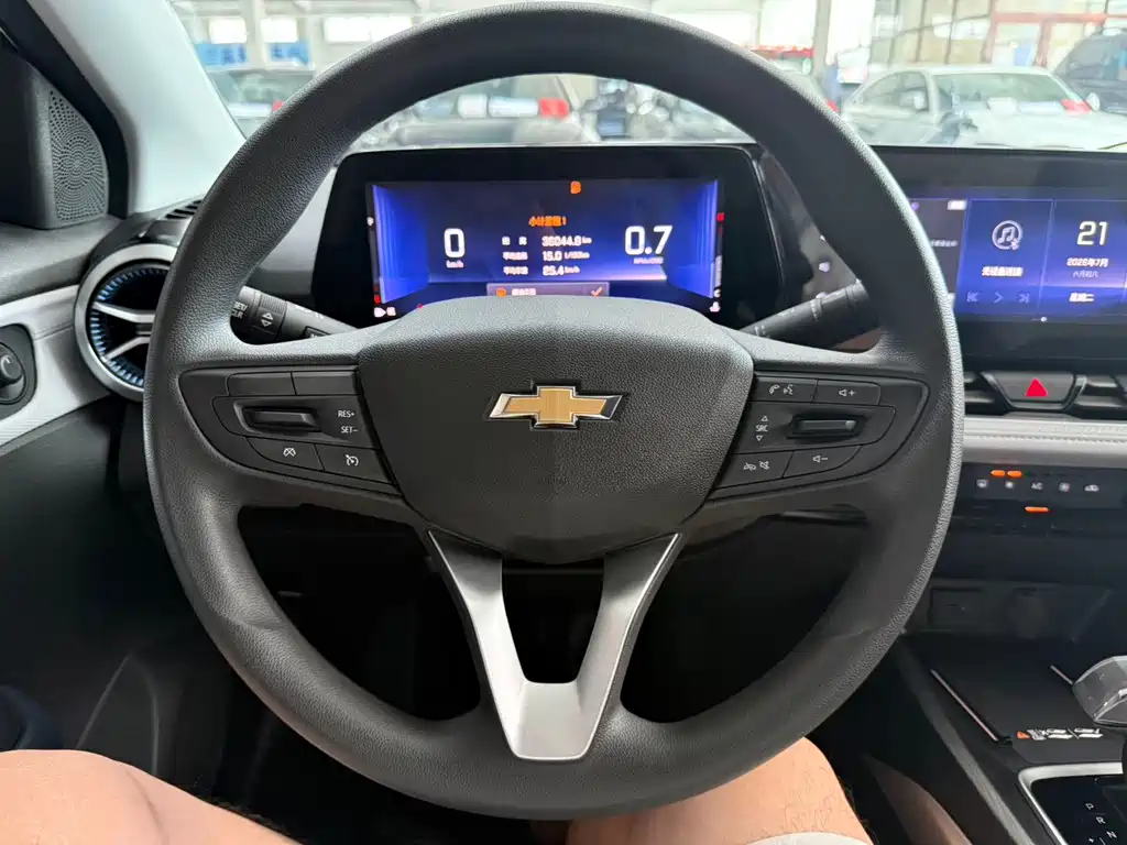 Chevrolet Cruze 2022 — фото 11
