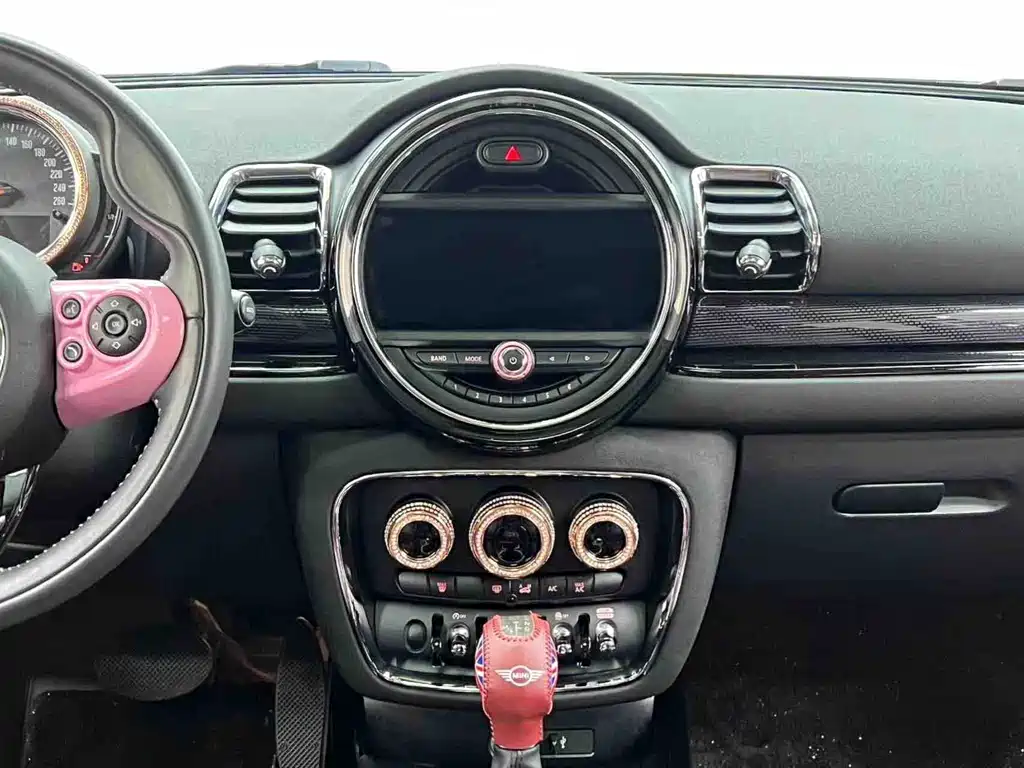 MINI Clubman 2019 — фото 18