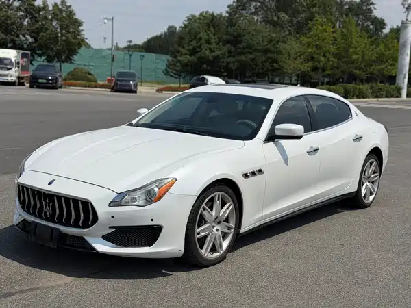 Maserati Quattroporte 2015