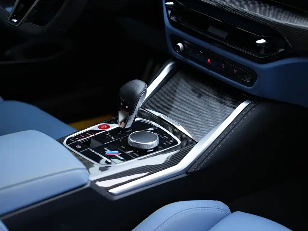 BMW M4 2025 — фото 20