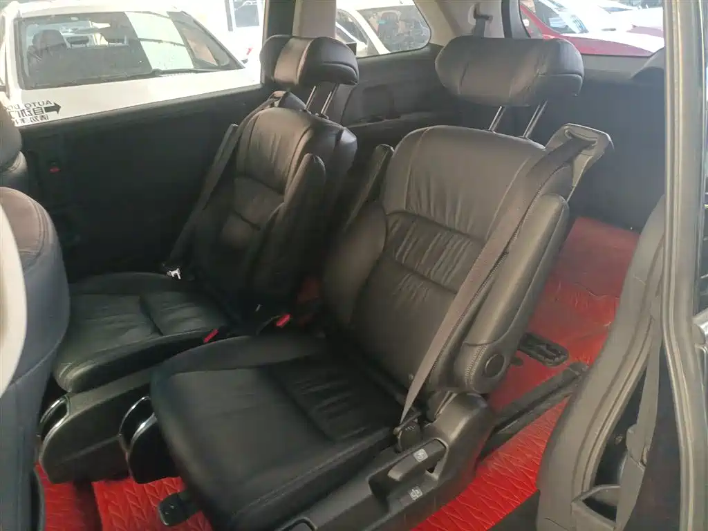 Honda Odyssey 2019 — фото 17