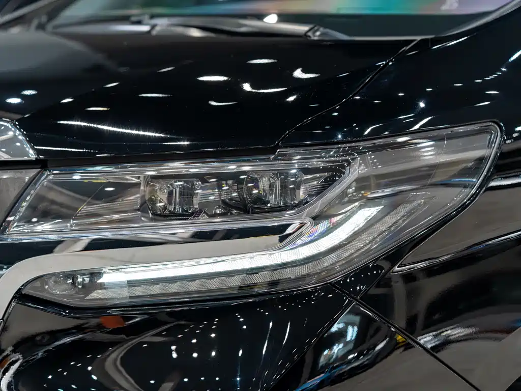 Toyota Alphard 2018 — фото 5