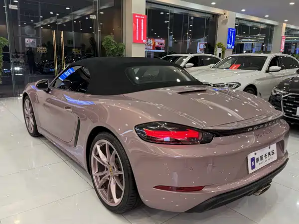 Porsche 718 2022