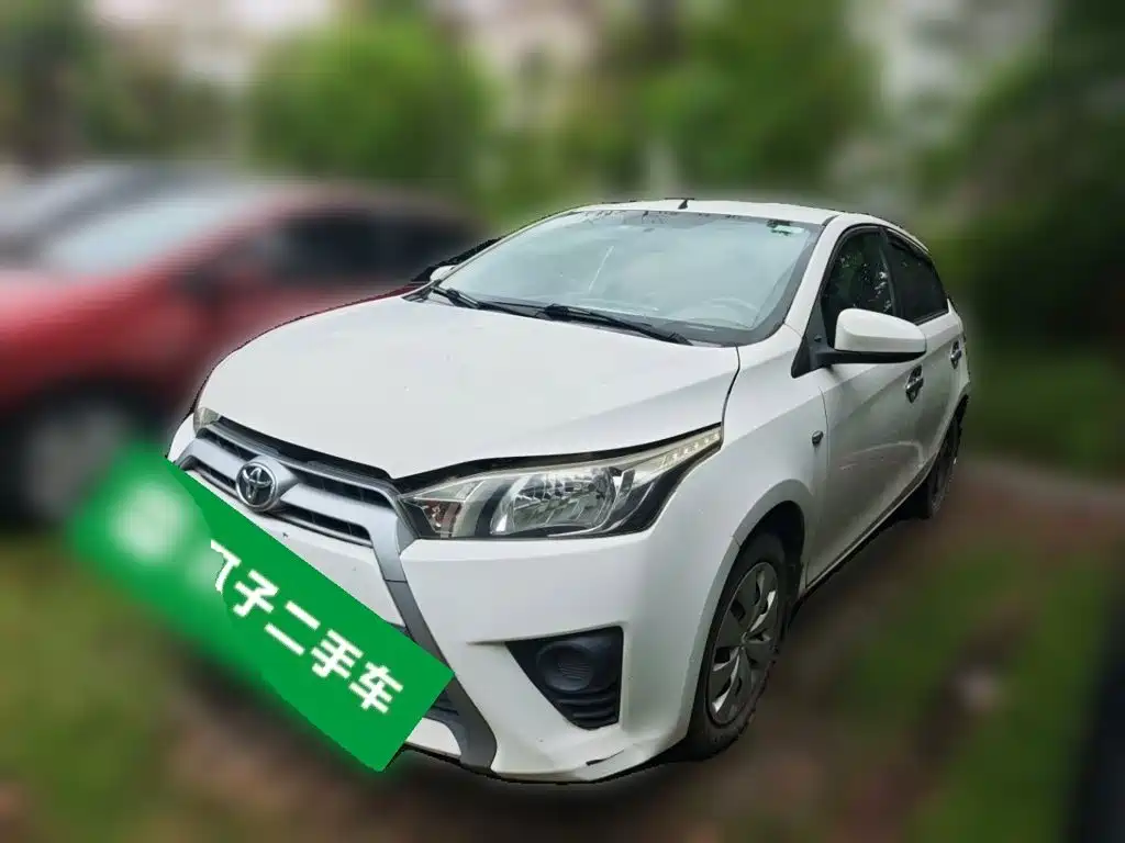Toyota Yaris L 2015