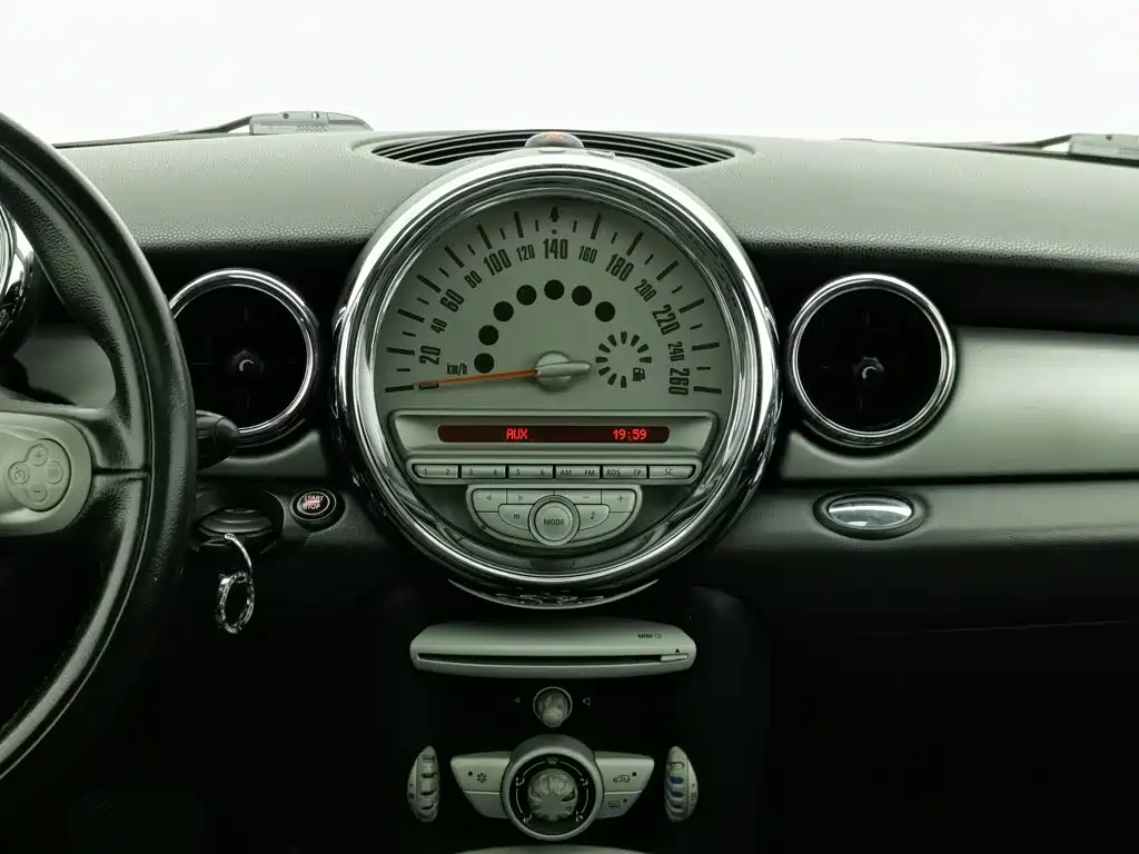 MINI Clubman 2010 — фото 12