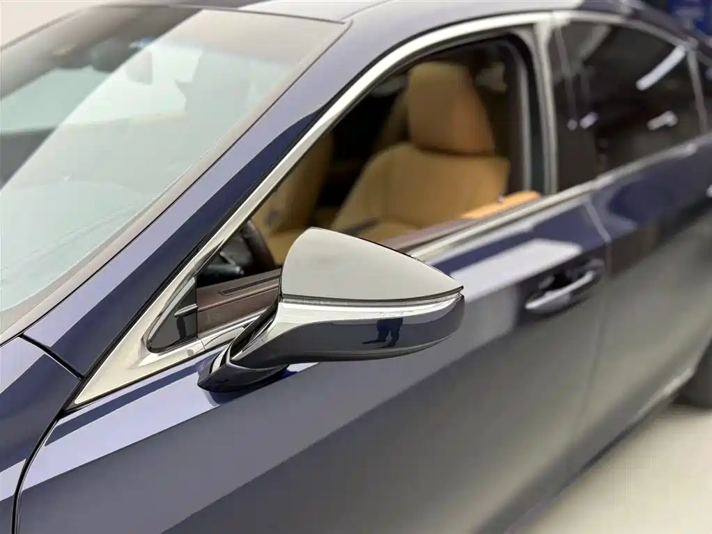 Lexus ES 2019 — фото 12
