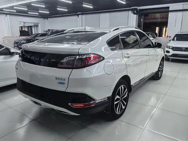 Venucia T90 2020