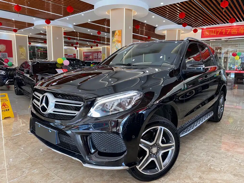 Mercedes-Benz GLE 2016 — фото 1