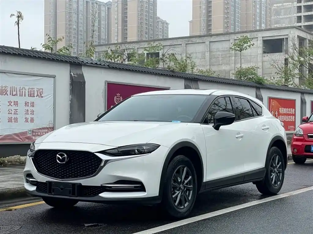 Mazda CX-4 2023 — фото 1