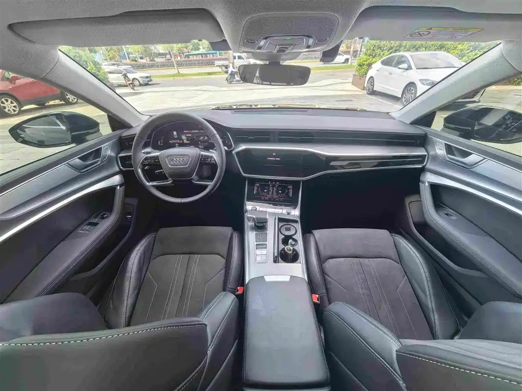 Audi A7L 2025 — фото 12
