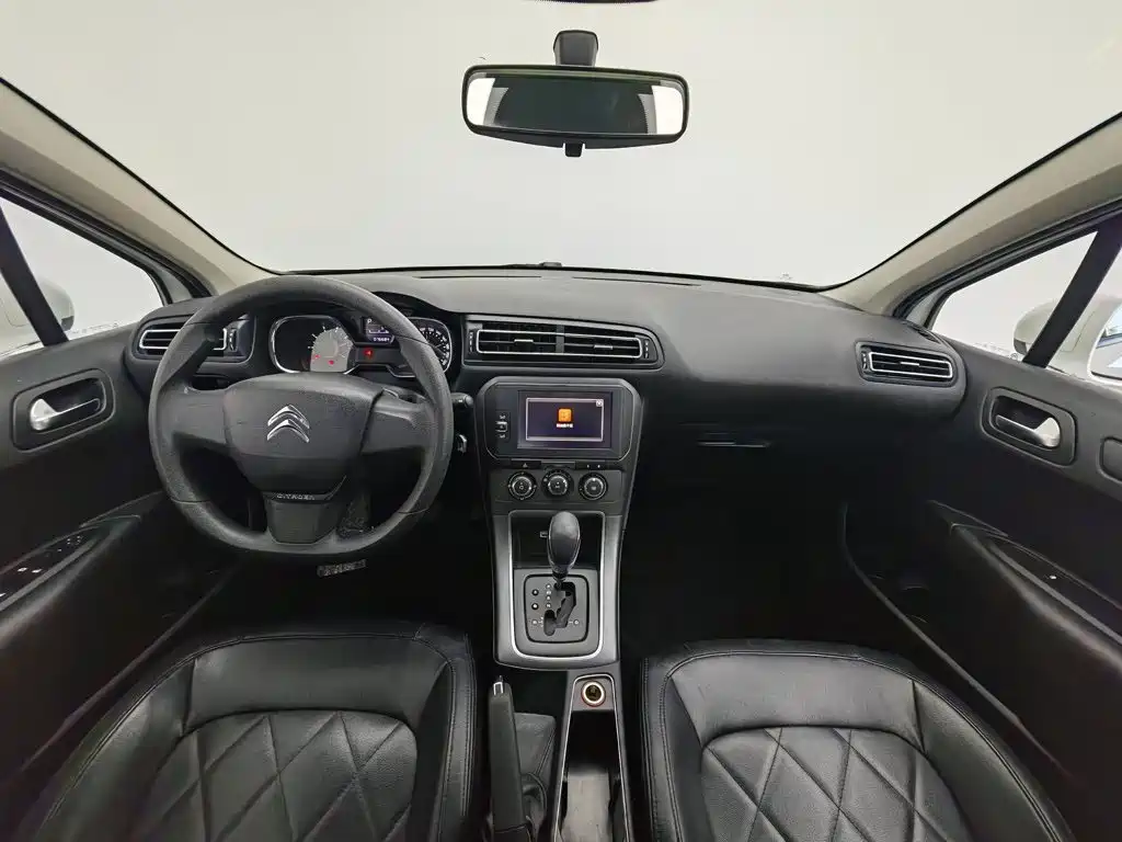 Citroën C4 Sega 2017 — фото 5