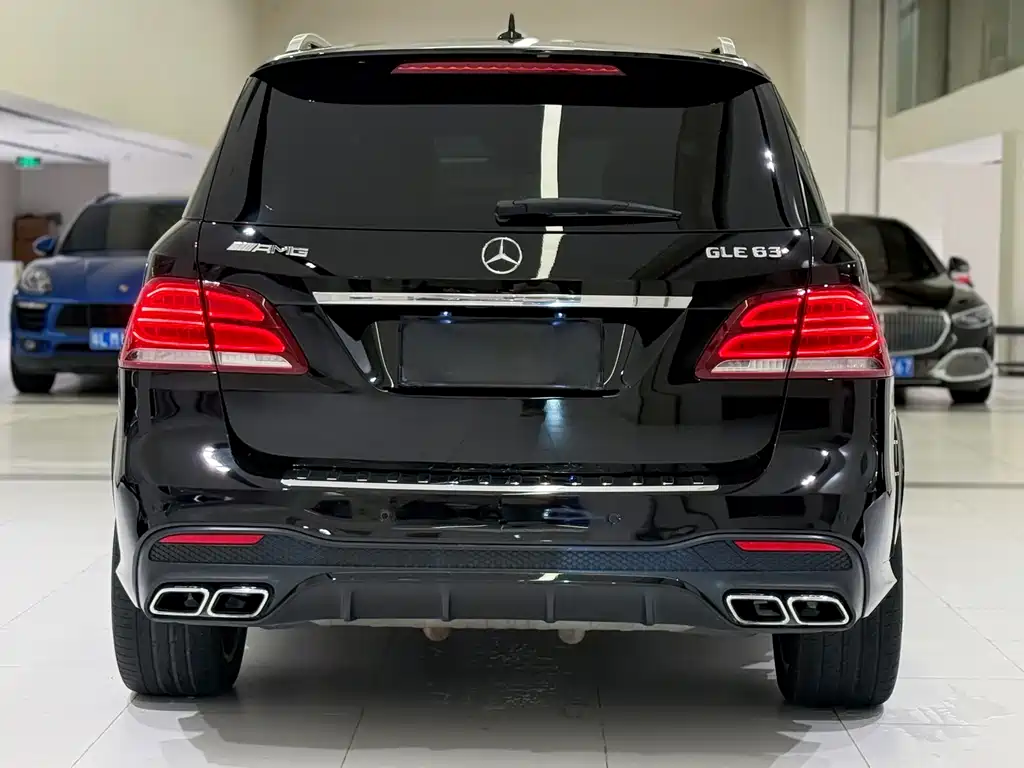 Mercedes-Benz GLE 2016