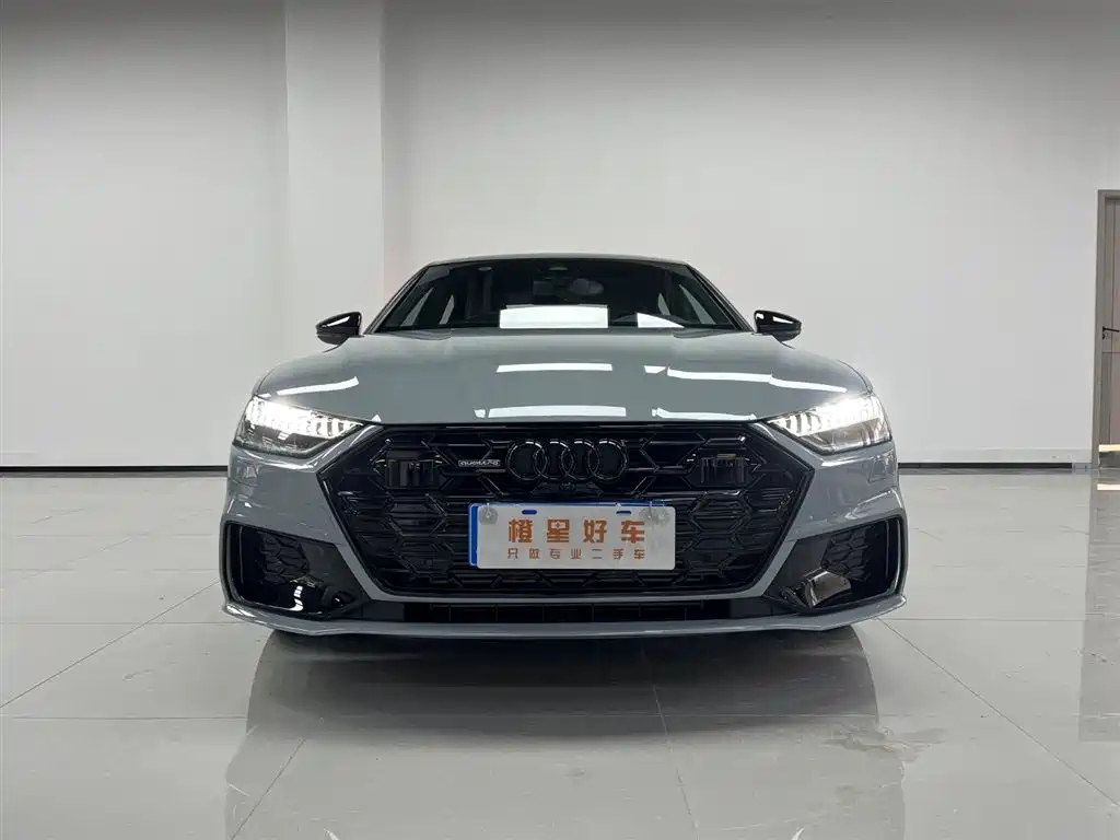 Audi A7L 2025
