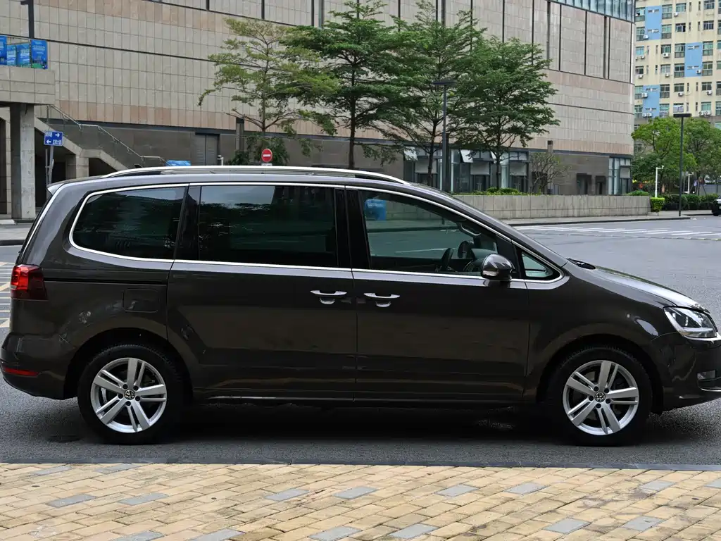 Volkswagen Sharan 2018 — фото 5