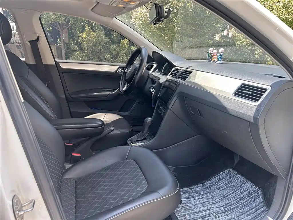Skoda Rapid 2019 — фото 10