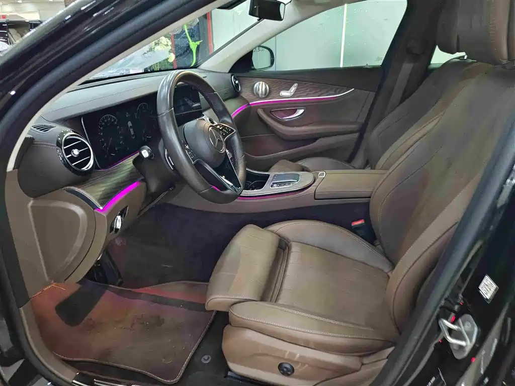 Mercedes-Benz E-Class 2023 — фото 7