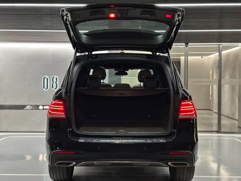 Mercedes-Benz GLE 2017 — фото 32