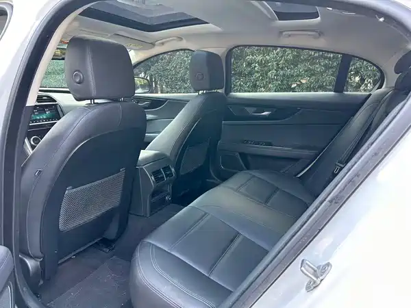 Jaguar XEL 2020