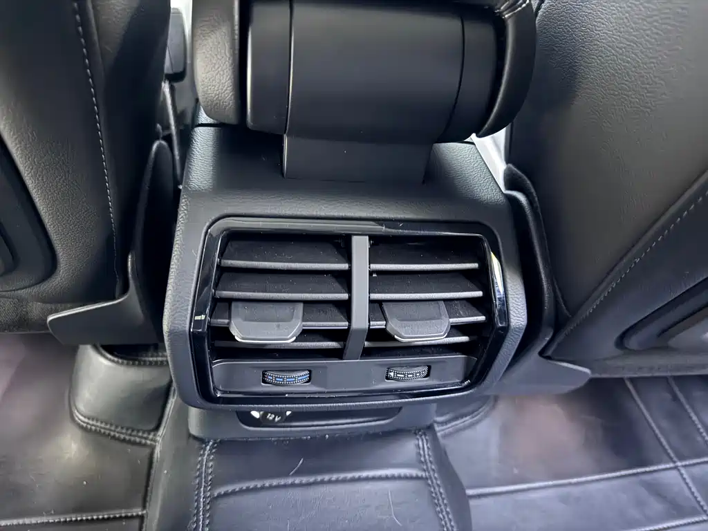 Audi Q3 2022 — фото 14
