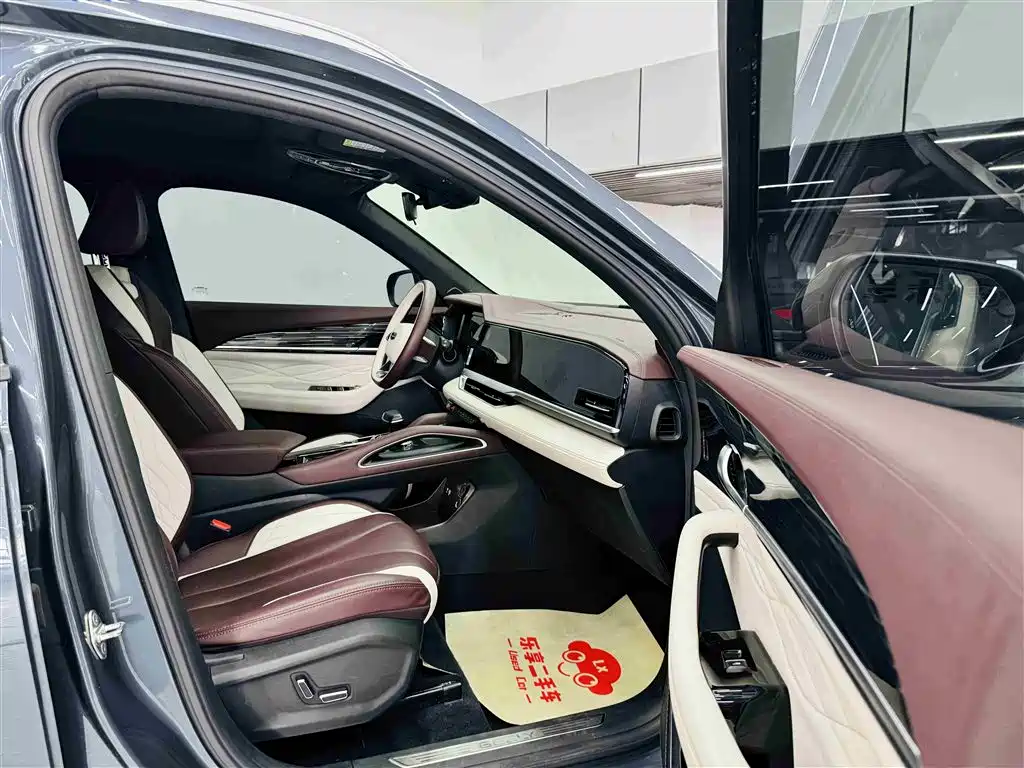 Geely Xingyue L 2023 — фото 25