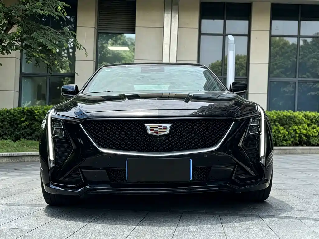Cadillac CT5 2024 — фото 2