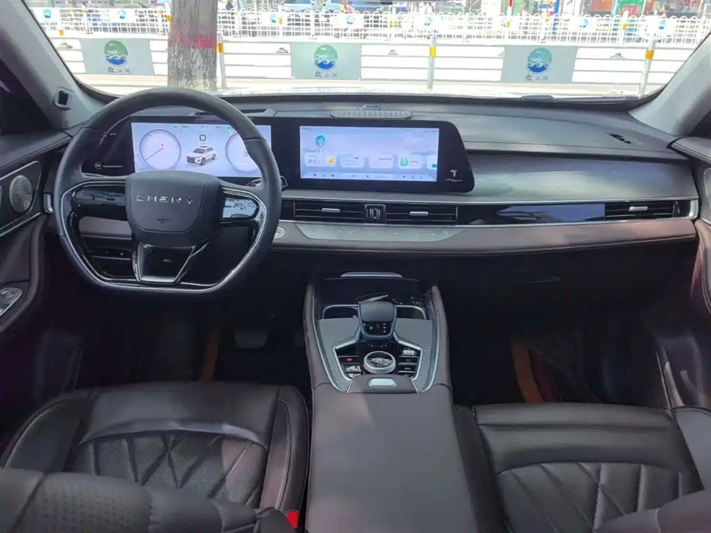 Chery Tiggo 8 PRO NEV 2024 — фото 10