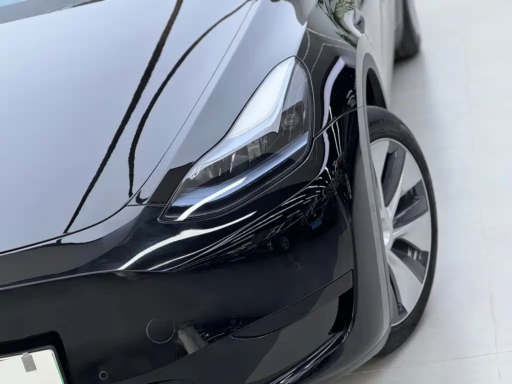 Tesla Model Y 2023 — фото 15