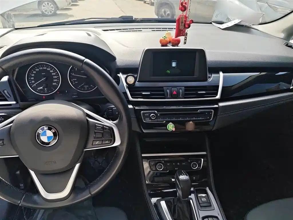 BMW 2 Series Active Tourer 2018 — фото 6