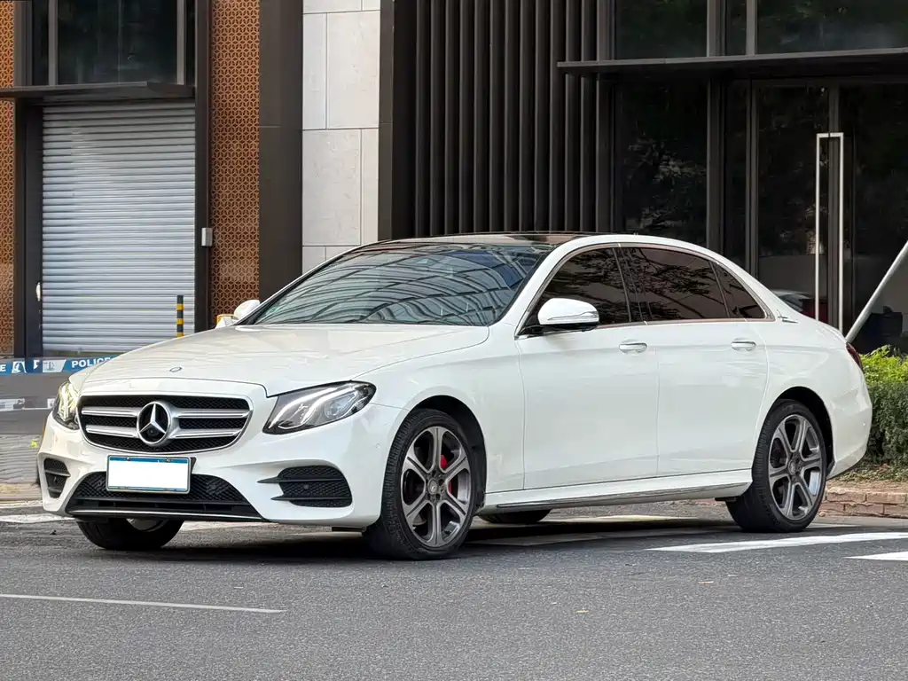 Mercedes-Benz E-Class 2016 — фото 1