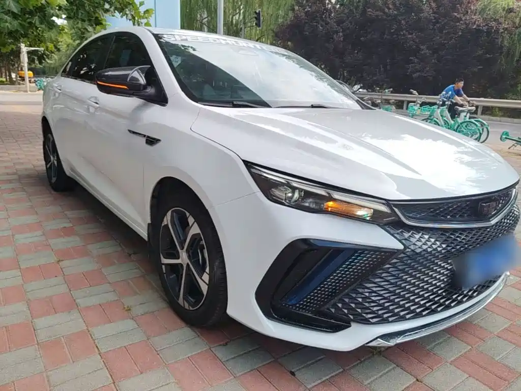 Geely Emgrand L 2021