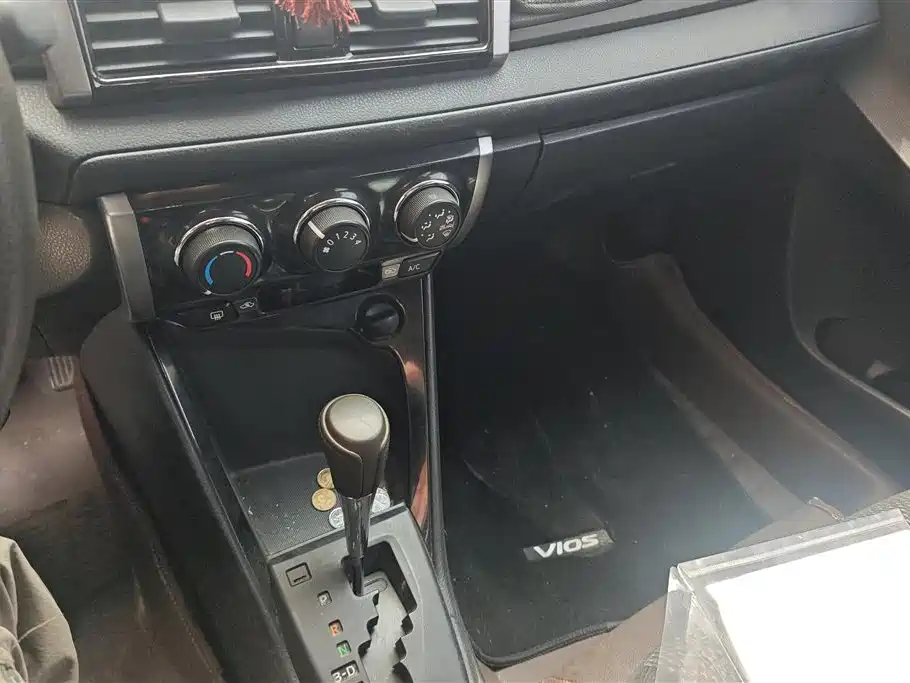 Toyota Vios 2016 — фото 16