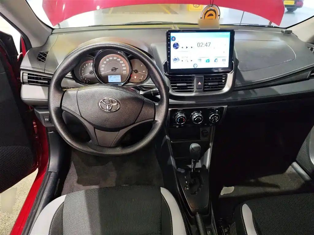 Toyota Yaris L 2021 — фото 7