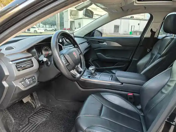 Hongqi H5 2022
