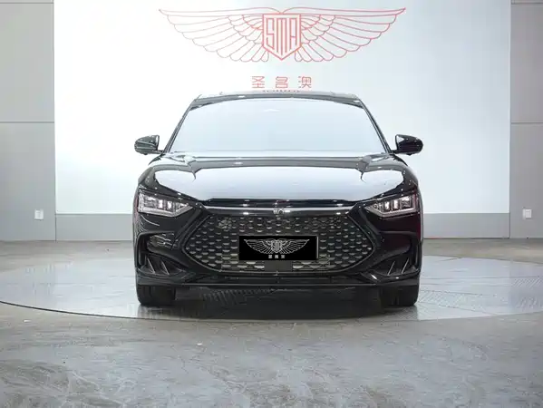 BYD Han 2024