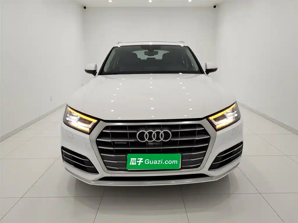 Audi Q5L 2020 — фото 3