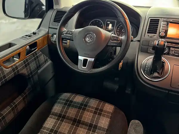 Volkswagen Metroway 2014