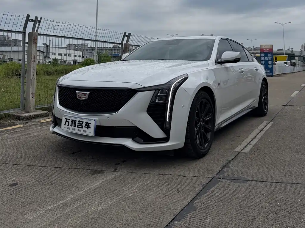 Cadillac CT5 2025