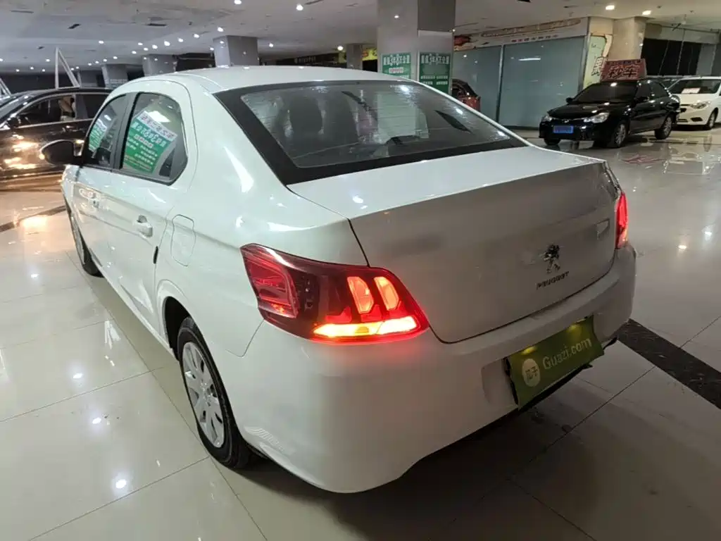 Peugeot 301 2018