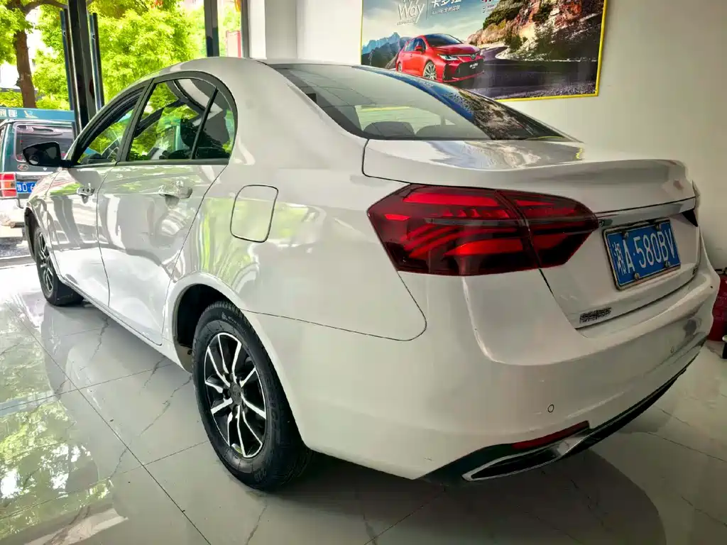 Geely Emgrand 2019