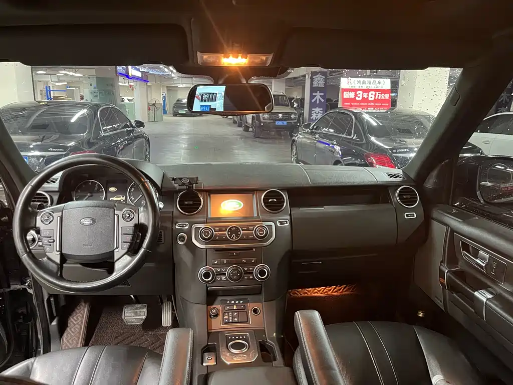 Land Rover Discovery 2015