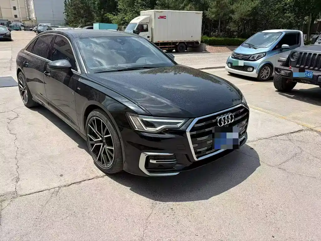 Audi A6L 2022