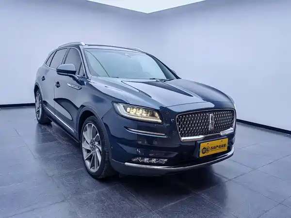 Lincoln Nautilus 2021