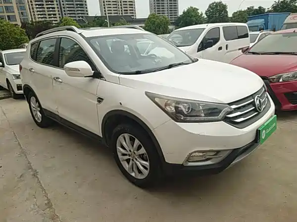 Dongfeng Fengshen AX7 2015