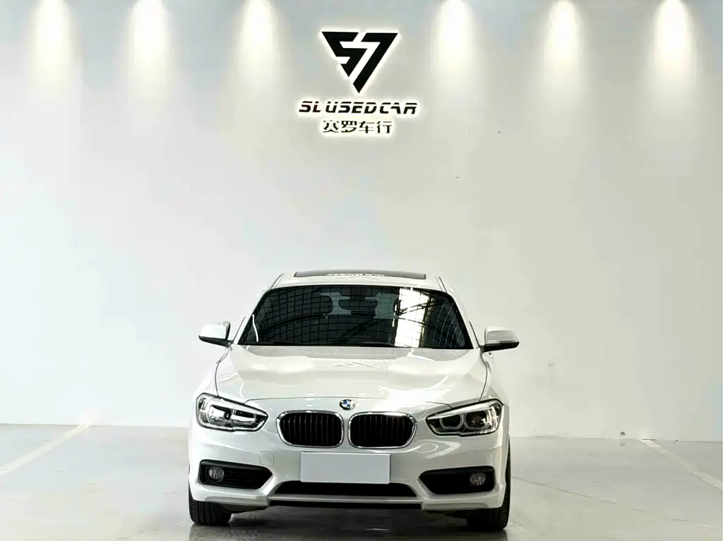 BMW 1 Series 2015 — фото 1