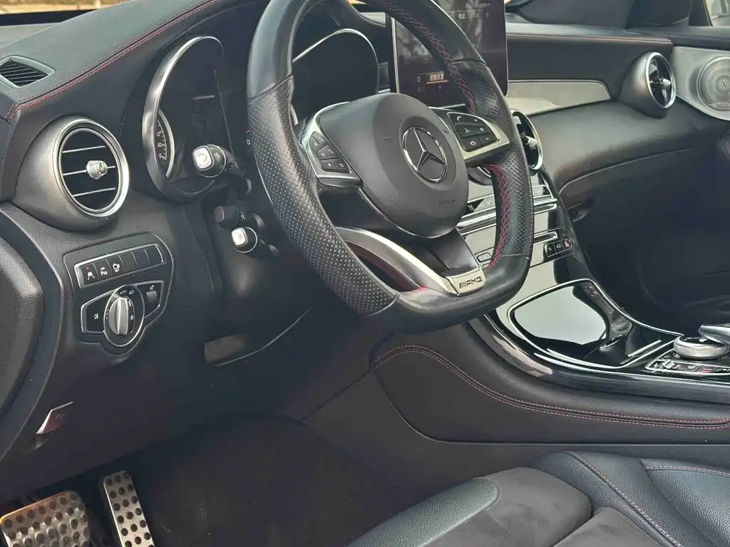 Mercedes-Benz GLC AMG 2019 — фото 15